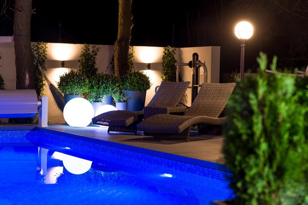 Villa Sanibel Bobolin Exterior foto